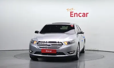 Ford Taurus 2014, 111134 км, за 2732.24 USD