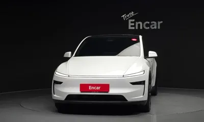Tesla Model Y 2025, 9947 км, за 32033.61 USD