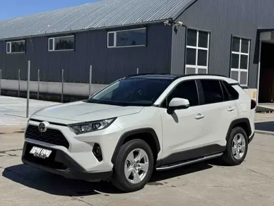 Toyota RAV4 · 2024 год
