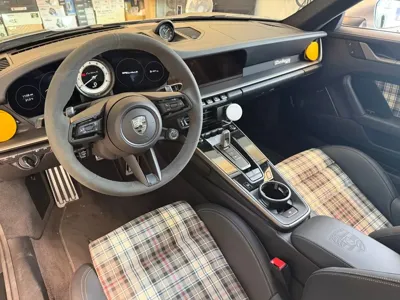 Porsche 911 2025, 2806 км, за 299674.43 USD - фото 9