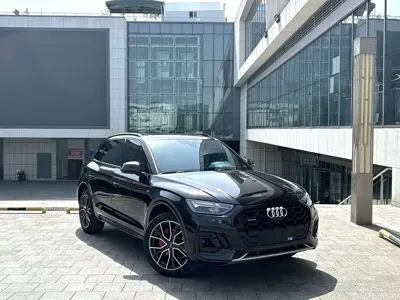 Audi Q5L 2025, 16000 км, за 30826.36 USD