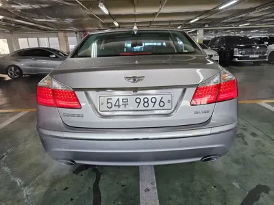 Hyundai Genesis 2009, 147082 км, за 1980.13 USD