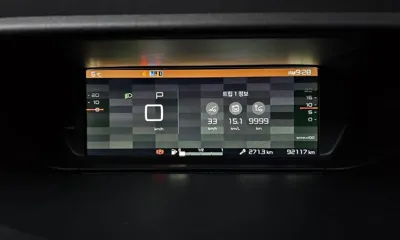Citroen-DS C4 Picasso 2018, 92117 км, за 7862.57 USD - фото 8