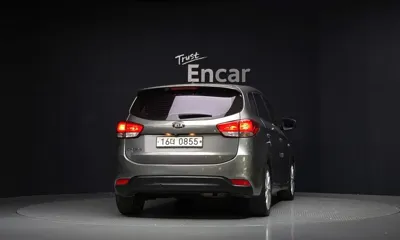 Kia Carens 2016, 96019 км, за 6562 USD