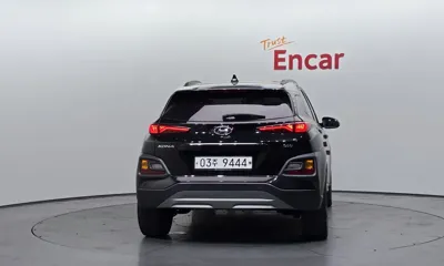 Hyundai Kona 2018, 61417 км, за 8533.54 USD