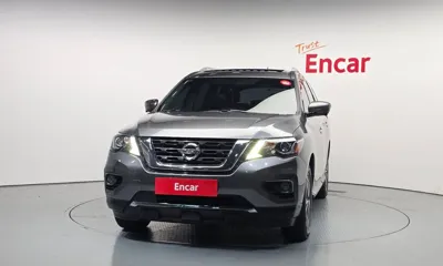 Nissan Pathfinder 2017, 75427 км, за 9744.52 USD
