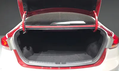 Hyundai Avante 2017, 56392 км, за 6890.72 USD - фото 20