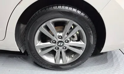 Hyundai Avante 2017, 56392 км, за 6890.72 USD - фото 21