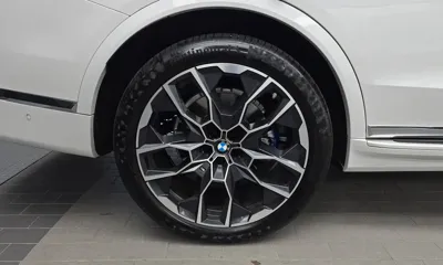 BMW X7 2024, 34281 км, за 74110.54 USD
