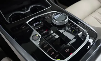 BMW X7 2024, 34281 км, за 74110.54 USD - фото 9