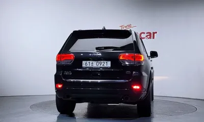 Jeep Cherokee 2015, 165810 км, за 6254.07 USD