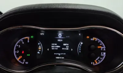 Jeep Cherokee 2015, 165810 км, за 6212.39 USD - фото 8