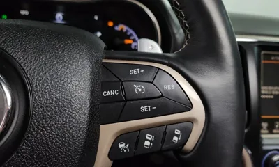 Jeep Cherokee 2015, 165810 км, за 6212.39 USD - фото 14