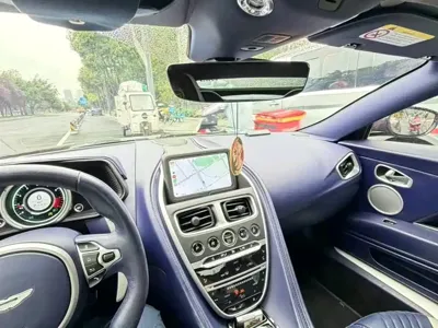 Aston Martin DB11 2023, 11900 км, за 261913.7 USD