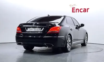 Hyundai Equus 2012, 105702 км, за 2762.79 USD