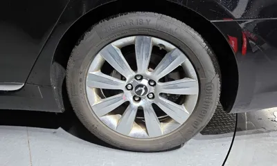 Hyundai Equus 2012, 105702 км, за 2762.79 USD