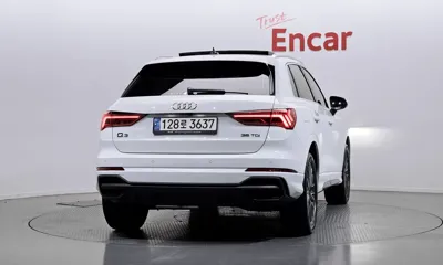 Audi Q3 2022, 35987 км, за 35775.24 USD