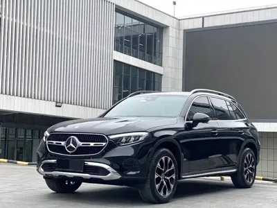 Mercedes-Benz GLC · 2023 год
