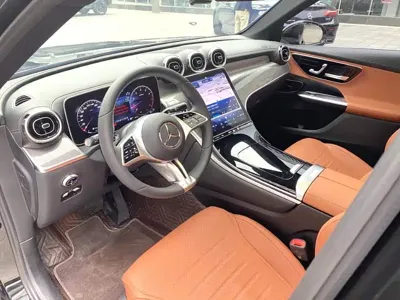 Mercedes-Benz GLC 2023, 29000 км, за 32499.93 USD