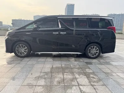 Toyota Alphard 2021, 67000 км, за 76268.3 USD
