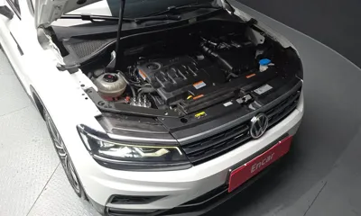Volkswagen Tiguan 2018, 125740 км, за 12703.59 USD - фото 6