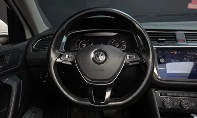 Volkswagen Tiguan 2018, 125740 км, за 12703.59 USD - фото 13