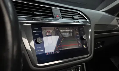 Volkswagen Tiguan 2018, 125740 км, за 12703.59 USD - фото 15