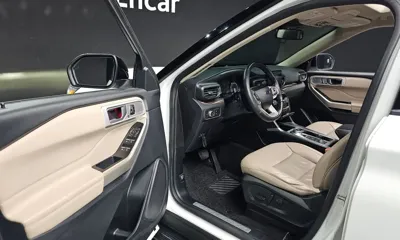 Ford Explorer 2021, 75561 км, за 19198.66 USD - фото 11