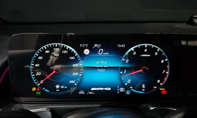 Mercedes-Benz GLB-Class 2023, 74201 км, за 24172.17 USD - фото 8