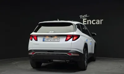 Hyundai Tucson 2023, 127242 км, за 11940.4 USD