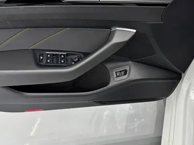Volkswagen CC 2022, 35000 км, за 17205.4 USD