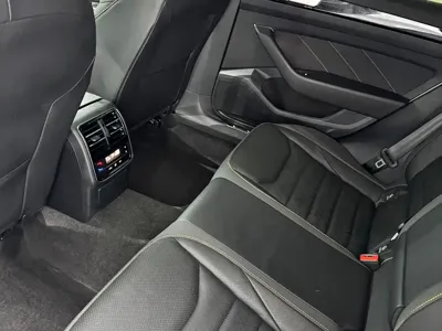 Volkswagen CC 2022, 35000 км, за 17205.4 USD - фото 7