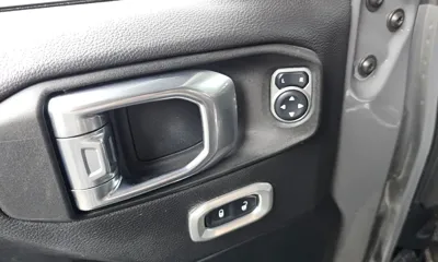 Jeep Wrangler 2021, 52282 км, за 25016.3 USD - фото 27