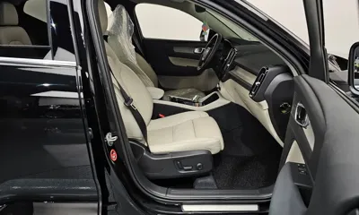Volvo XC40 2023, 23684 км, за 23987.51 USD - фото 11