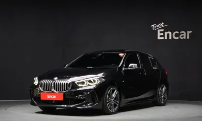 BMW 1-Series · 2022 год