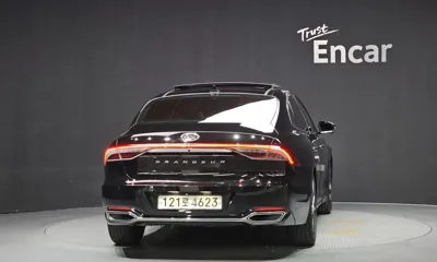Hyundai Grandeur 2020, 104386 км, за 13651.43 USD