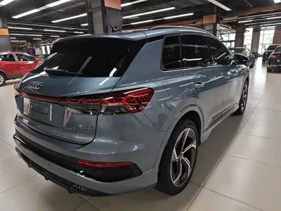 Audi Q4 e-tron 2024, 46300 км, за 19035.13 USD - фото 7