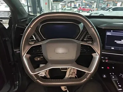 Audi Q4 e-tron 2024, 46300 км, за 19035.13 USD - фото 11