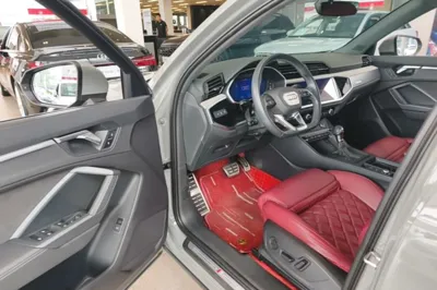 Audi Q3 2024, 65800 км, за 21175 USD - фото 18