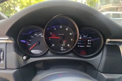 Porsche Macan 2021, 57800 км, за 36490 USD - фото 10