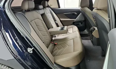 BMW 5-Series 2024, 3901 км, за 42703.72 USD - фото 12