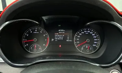 Kia K5 2019, 96316 км, за 10194.69 USD - фото 8