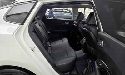 Kia K5 2019, 96316 км, за 10194.69 USD - фото 12