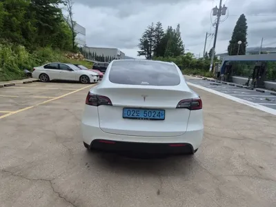 Tesla Model Y 2022, 40585 км, за 42124.41 USD
