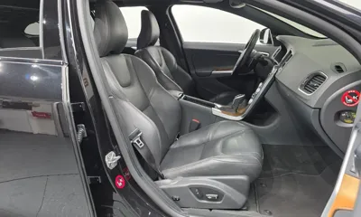 Volvo V60 2016, 71135 км, за 9981.5 USD - фото 11