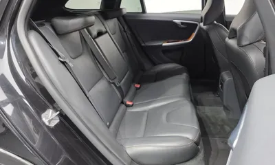 Volvo V60 2016, 71135 км, за 9981.5 USD - фото 12