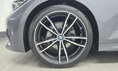 BMW 3-Series 2021, 56432 км, за 23730.85 USD