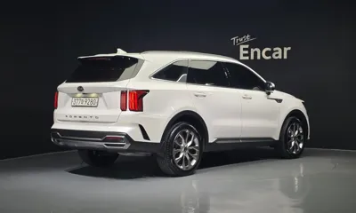 Kia Sorento 2021, 61456 км, за 16214.1 USD