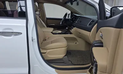 Kia Canival 2018, 88629 км, за 10343.49 USD - фото 26