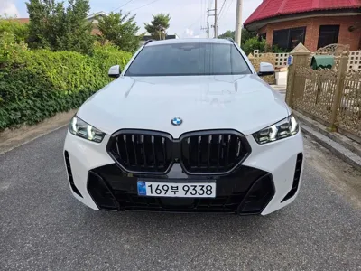 BMW X6 2025, 11500 км, за 60483.91 USD